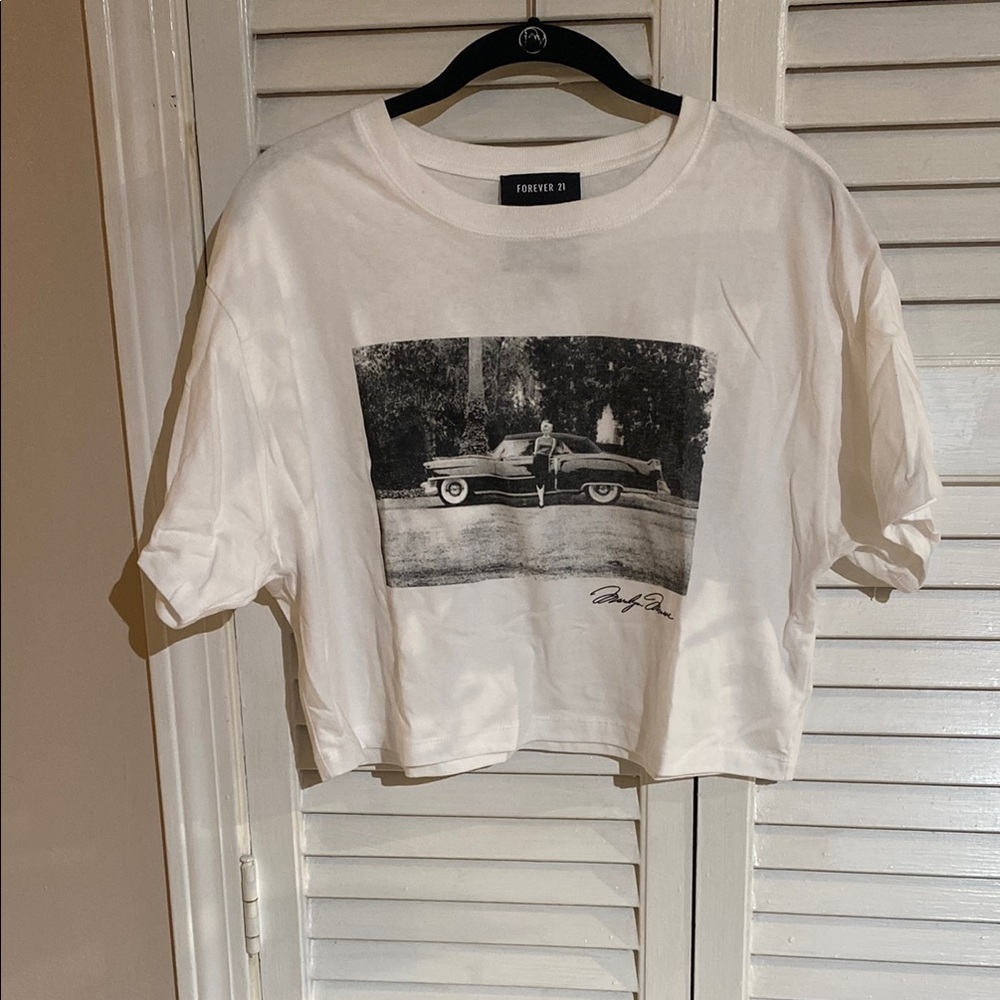 Forever 21 White Cropped Tee with Car Print